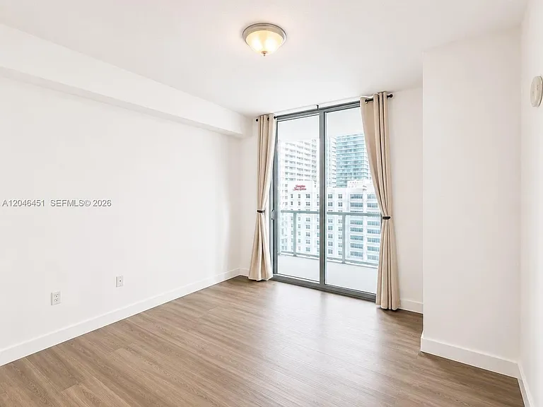 1111 SW 1st Ave #1716 — Photo 10