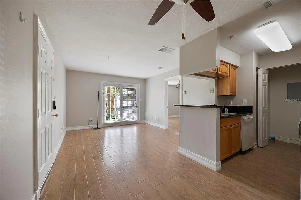 1 bed, 1.0 bath, 552 sqft, $1,250 — Photo 3
