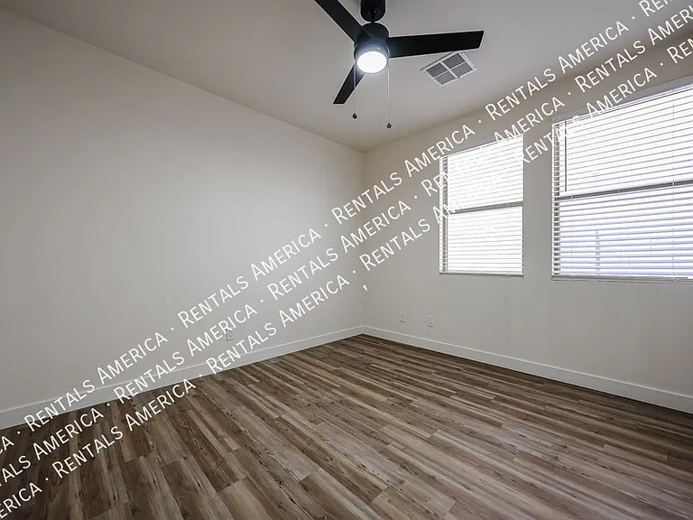 46137 W Belle Ave — Photo 11