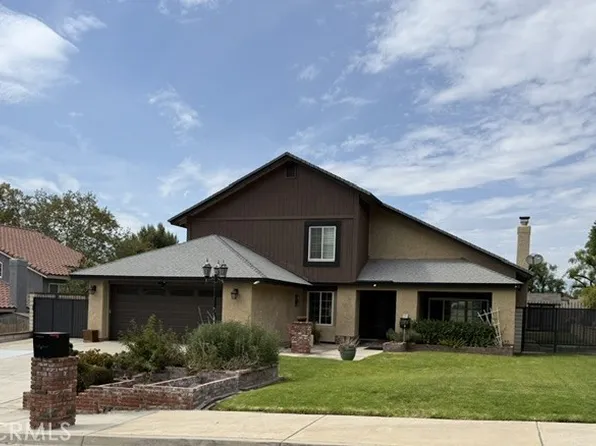 23058 Peacock Ct, Grand Terrace, CA 92313
