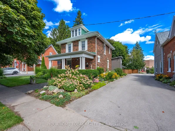 17 Park Ave, Halton Hills, ON L7J 1Y3