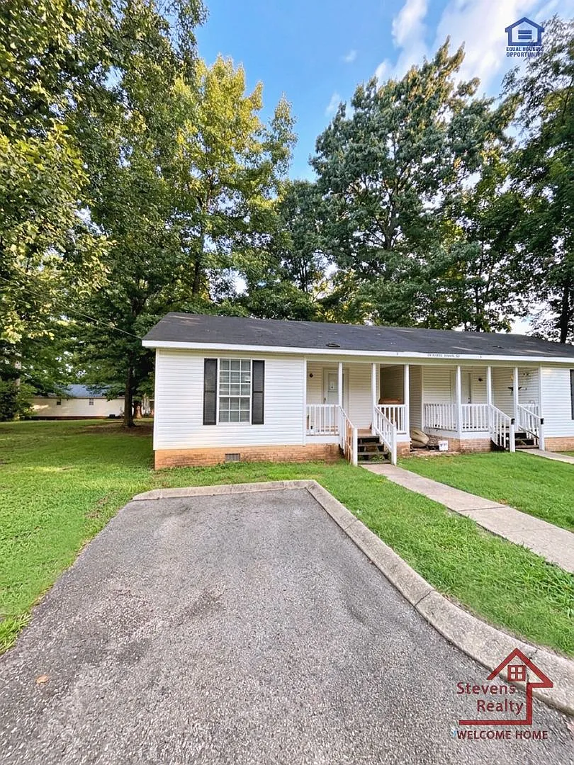 $250 Off First Month rent! Vity Style, Country Feel — Photo 1