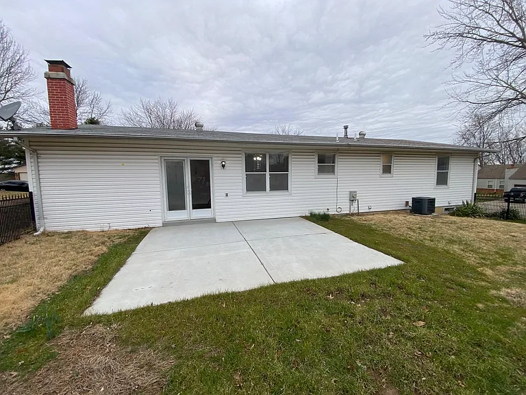 60 Dogwood Ln — Photo 18