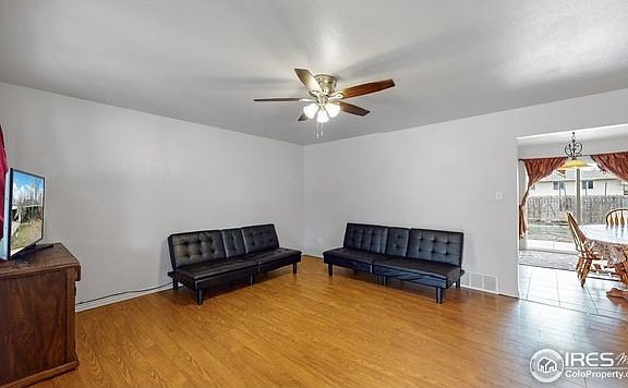 4th image of 218 21st Ave