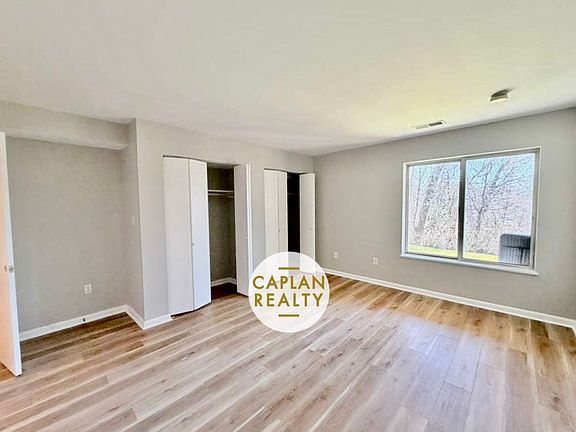 3rd image of 1423 Quinnipiac Ave Unit 107