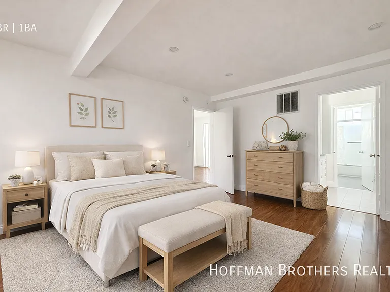 401 S Saint Andrews Pl #2 — Photo 3