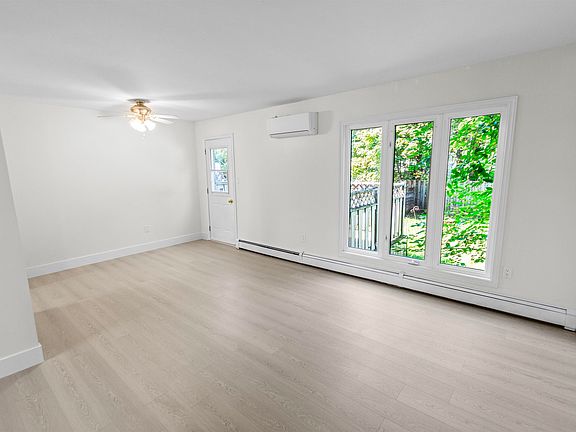 5th image of 109 Westridge Cres