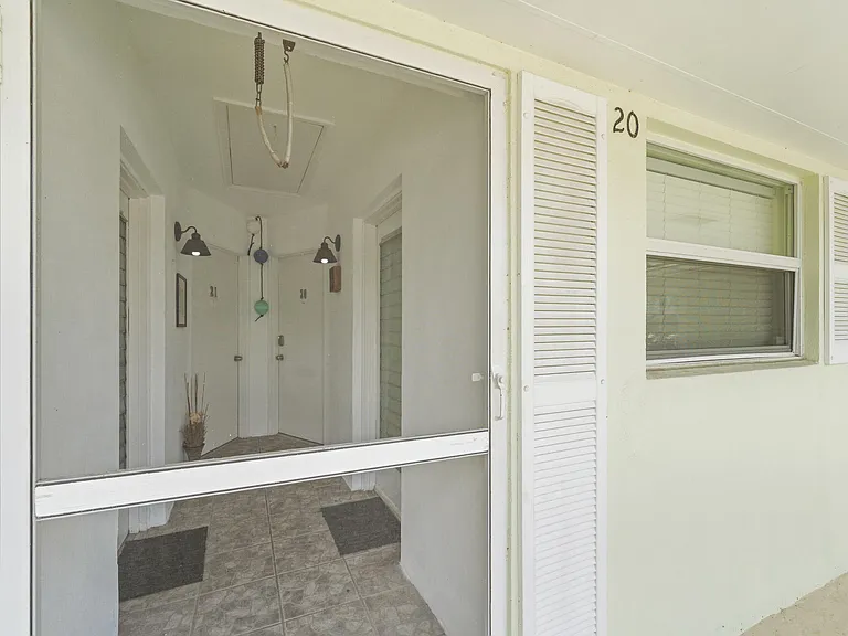 68 Yacht Club Dr #20 — Photo 31