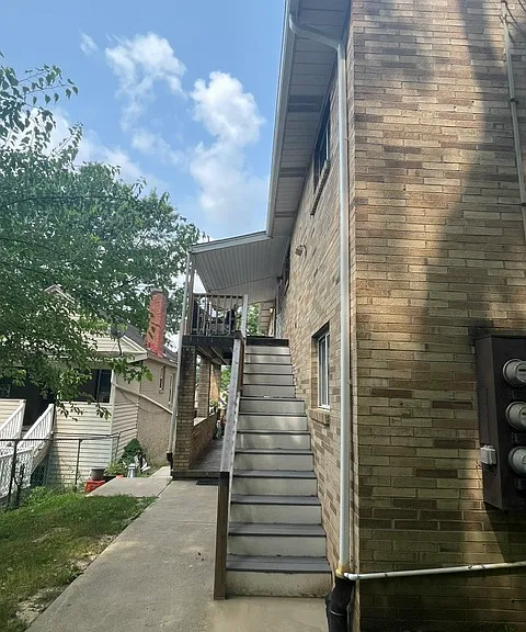 EXTERIOR STAIRS TO UNIT