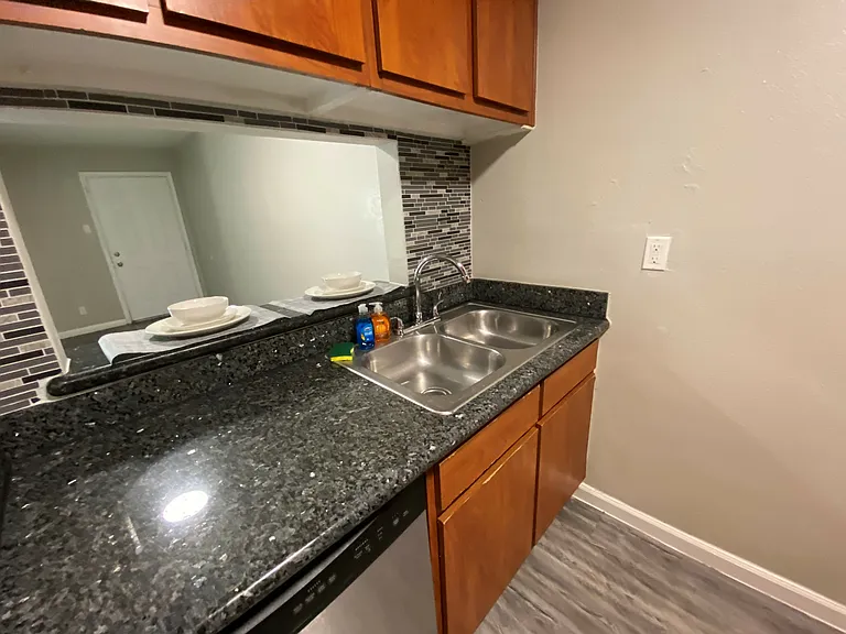 Encanto Apartments — Photo 30
