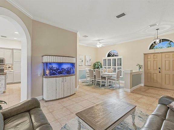 4th image of 10648 Gooseberry Ct