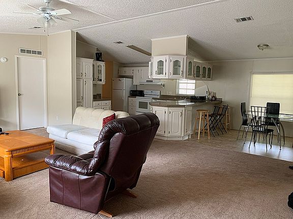 3rd image of 14001 Coconut Palm Dr