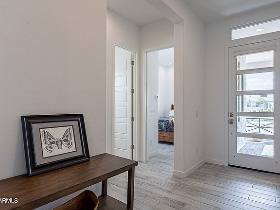 5th image of 4160 S COLUMBUS Drive