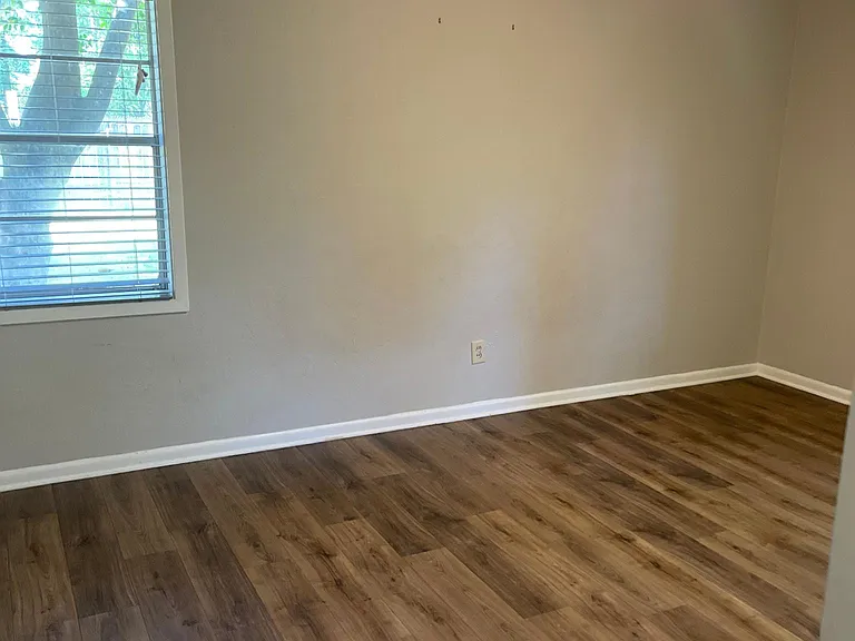 2408 Arcadia Dr — Photo 12