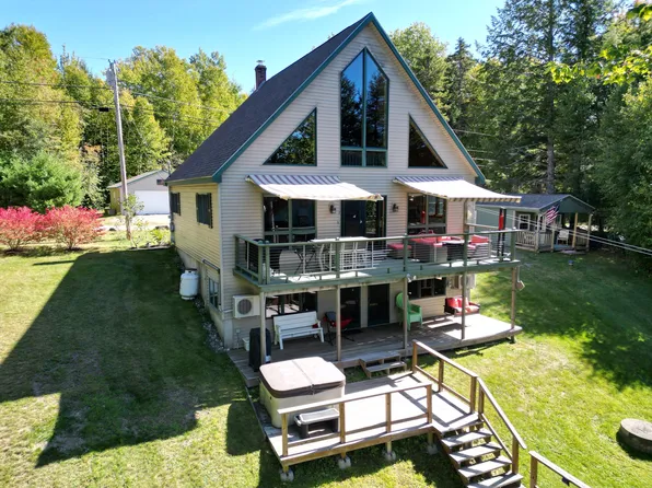 160 McGregor Road, Burlington, ME 04417