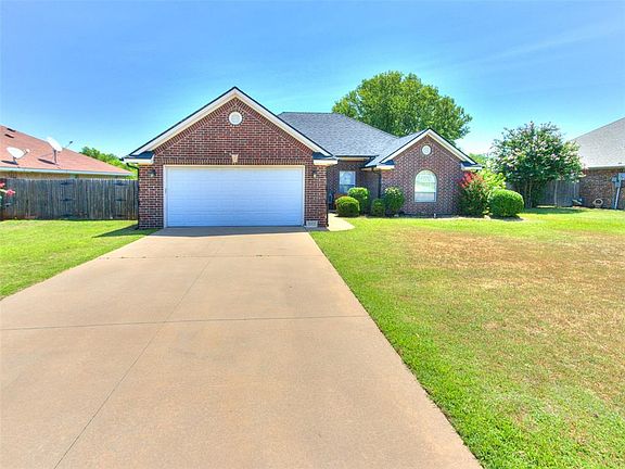 4th image of 3021 Alli Cir