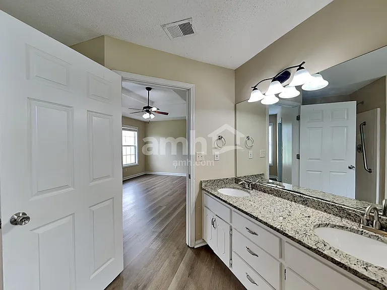 304 High Point Pl — Photo 11