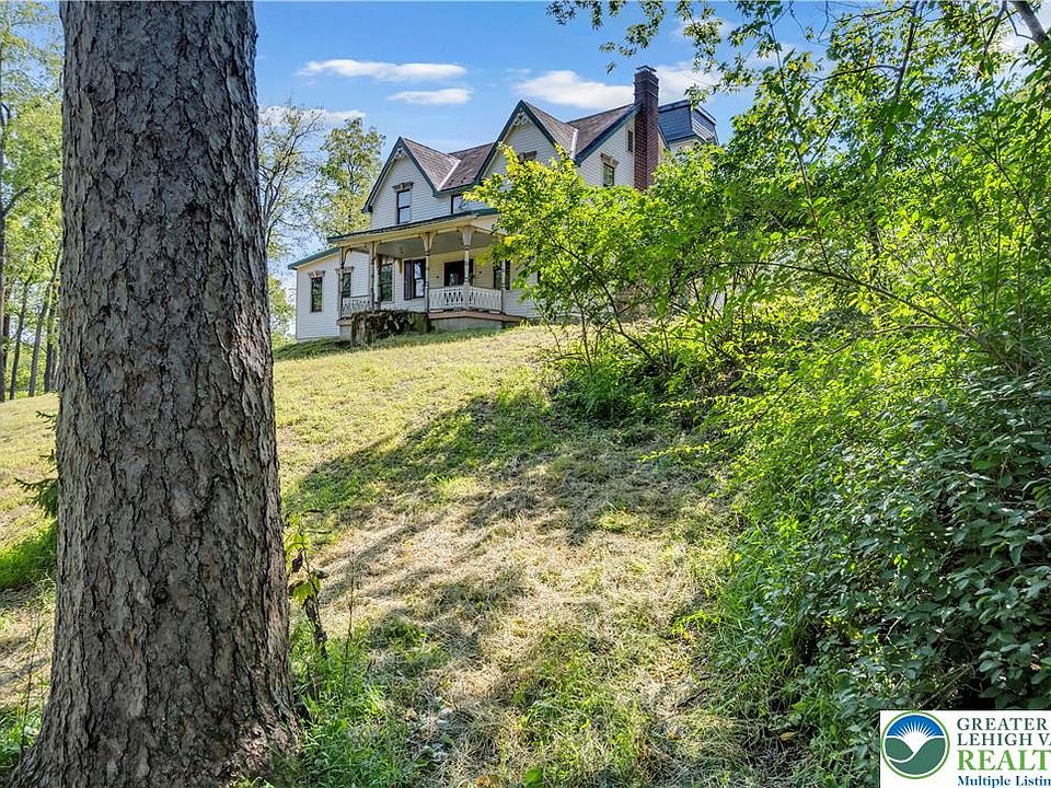1st image of 384 Henry Rd