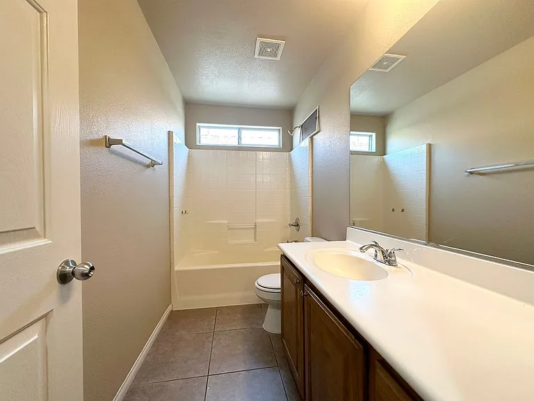 9539 Grandview Spring Ave — Photo 12
