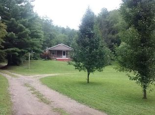 306 Love Rd, Lyndhurst, VA 22952