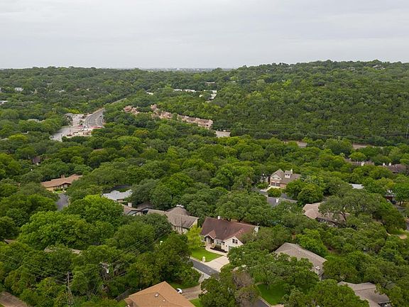 4th image of 3905 Cresthill Dr