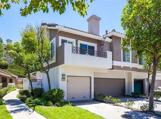 1004 S Dewcrest Dr, Anaheim, CA 92808