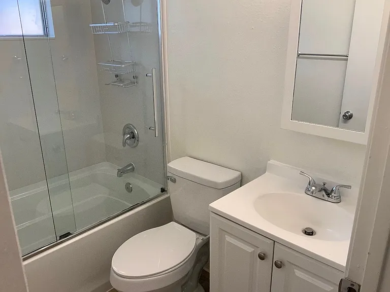 6121 Terrell Dr — Photo 8
