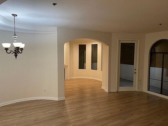 3rd image of 540 N Rossmore Ave APT 306