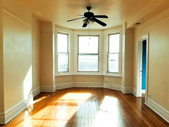 4th image of 3462 W North Ave #3