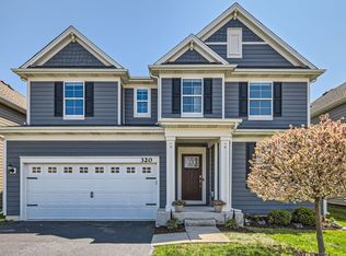 320 Hamilton Rd, Saint Charles, IL 60175