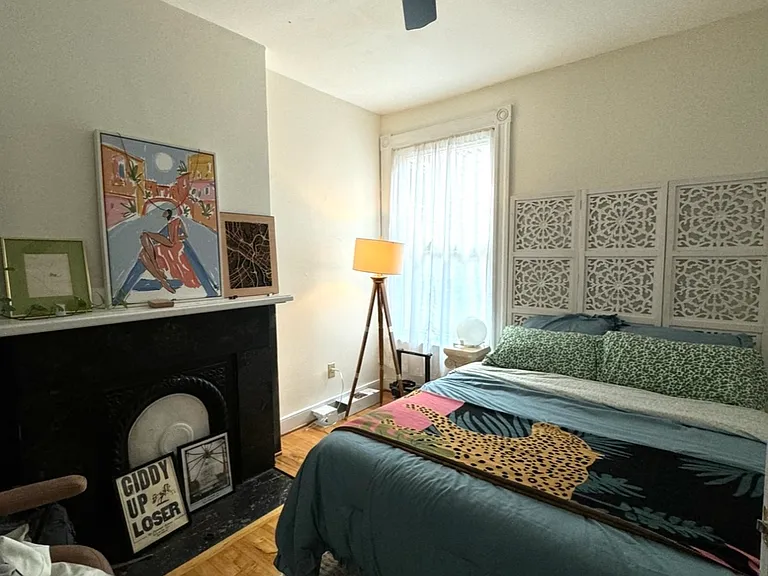 609 Saint James St — Photo 11