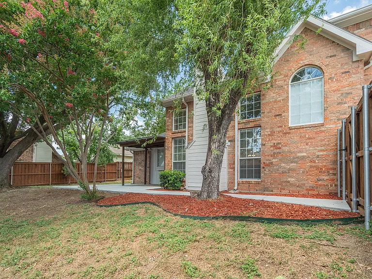 947 Winterstone Dr — Photo 20