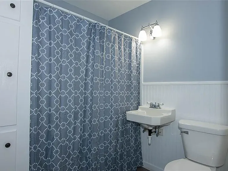 731 Worcester Ave — Photo 7