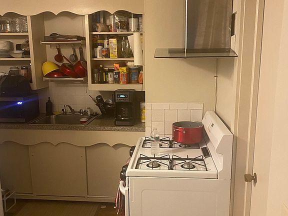 5th image of 44 S Central Ave #3