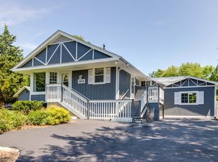3604 Eastway Dr, Island Lake, IL 60042