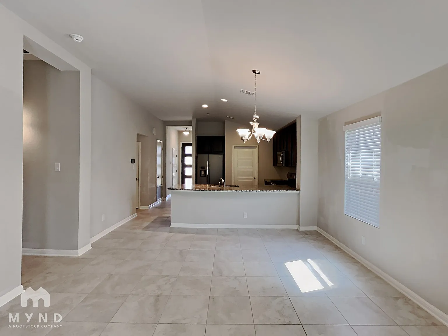 3 bed, 2.0 bath, 1525 sqft, $1,765 — Photo 4