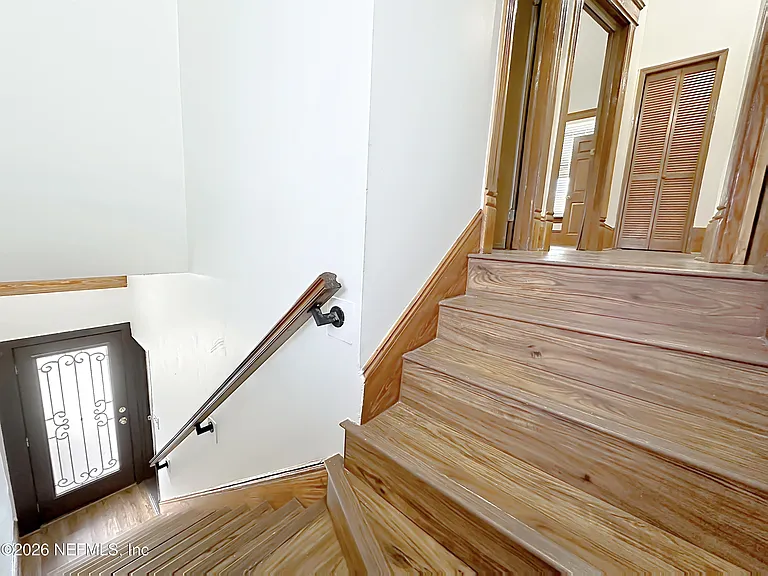 138 E Duval St — Photo 4