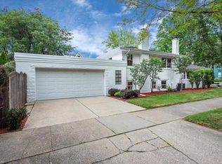 602 N Catherine Ave, La Grange Park, IL 60526