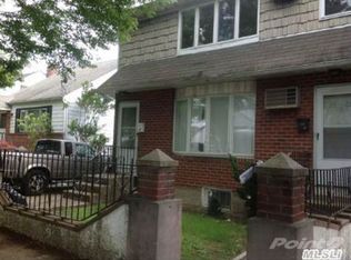 25768 145th Ave, Rosedale, NY 11422