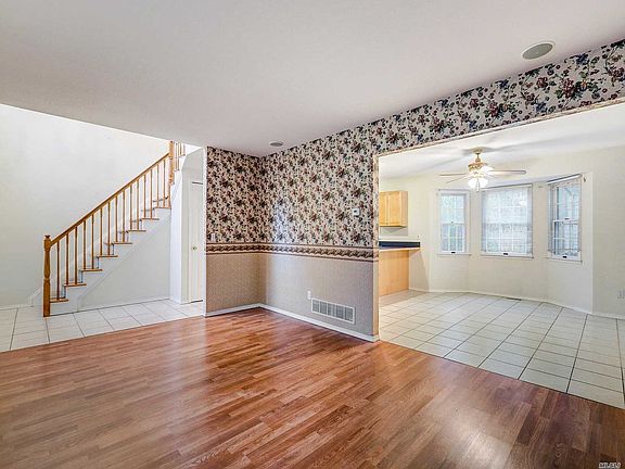 4th image of 5 Wilderness Ct