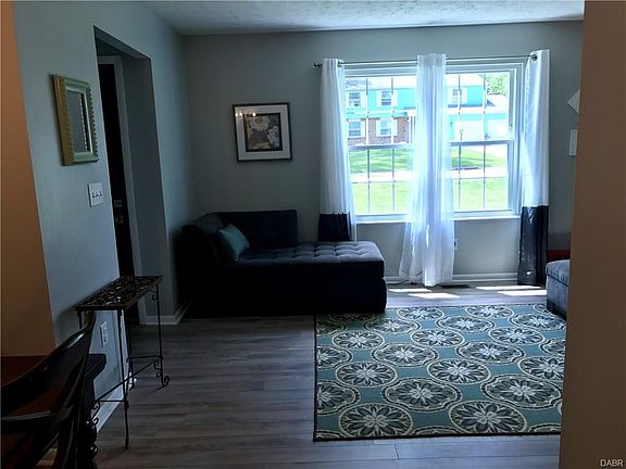 5th image of 1406 Parkman Pl