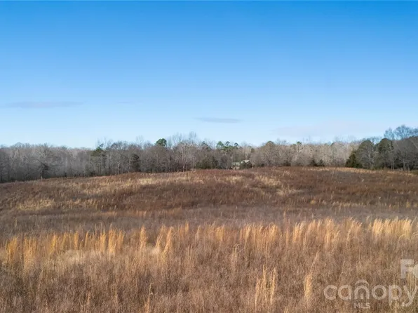 Sandy Springs Rd, Rutherfordton, NC 28139