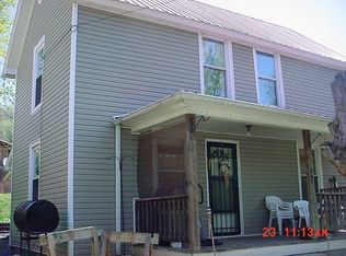 307 3rd Ave, Saltville, VA 24370