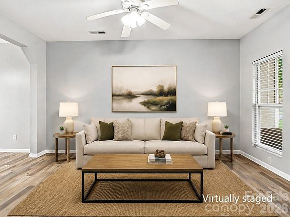 4th image of 1011 Laparc Ln
