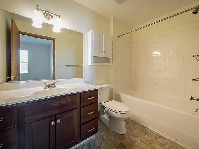 Cranbrook - Bathroom 1 Cranbrook - Bathroom 1
