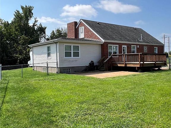 2nd image of 9919 Arthur Ln