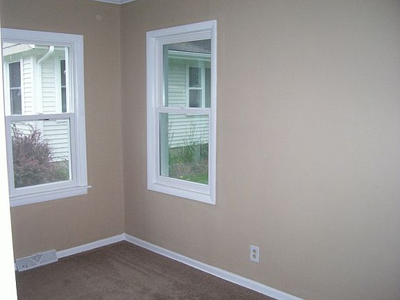 3rd image of 5003 Home Ave