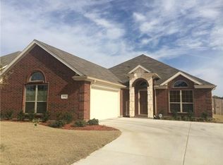 912 Macaw Way, Desoto, TX 75115