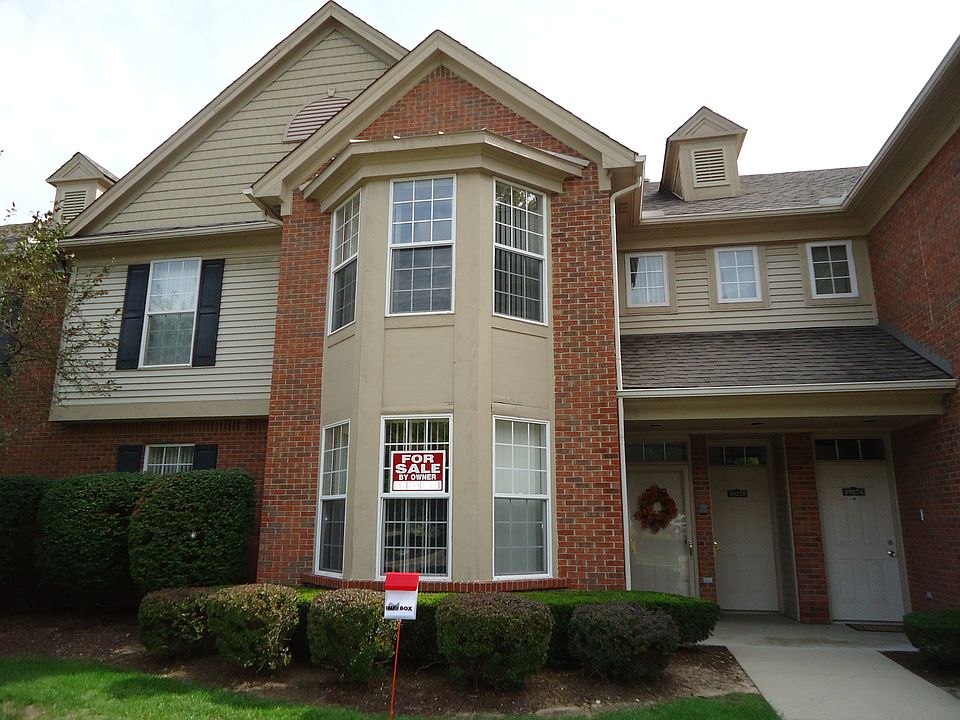 1st image of 49282 Silver Birch Cir