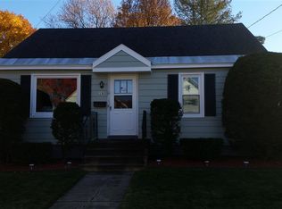 28 Clyde St, Gloversville, NY 12078
